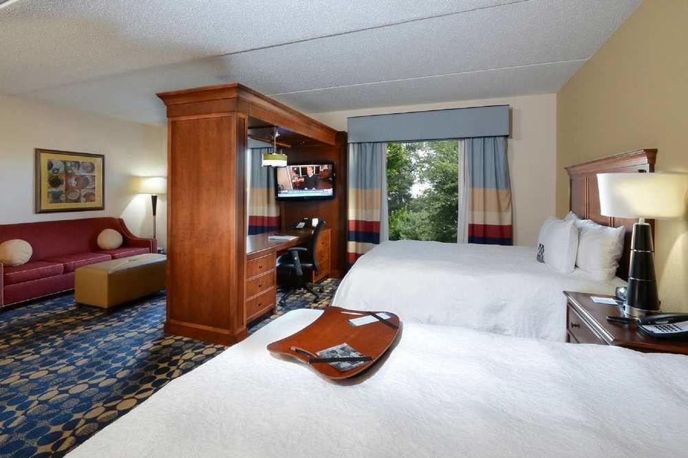 Hampton Inn & Suites Huntersville Bagian luar foto