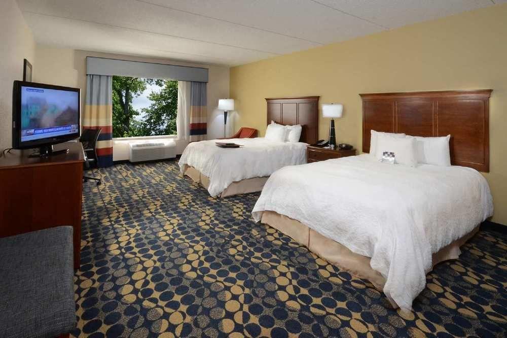 Hampton Inn & Suites Huntersville Bagian luar foto