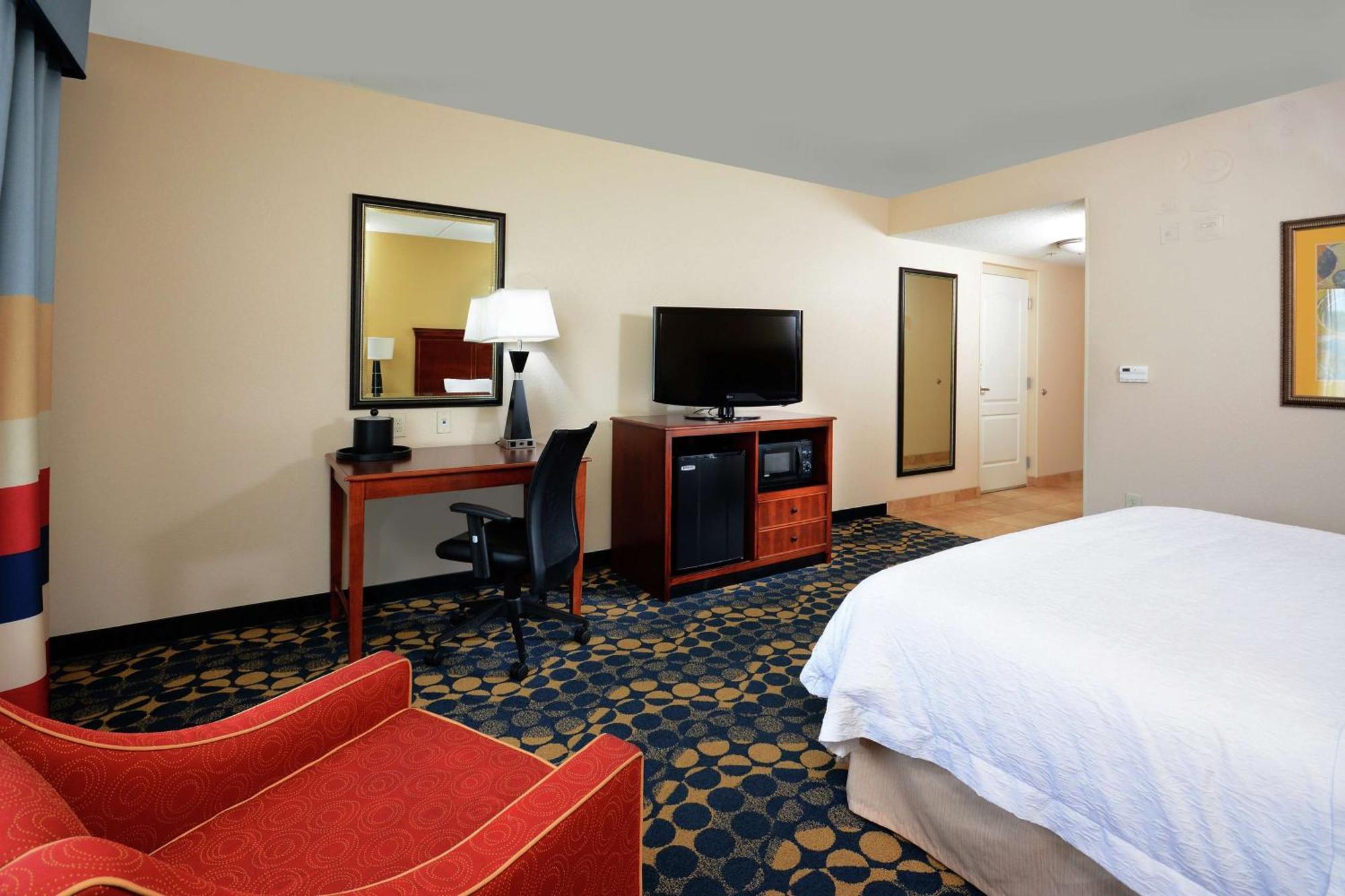 Hampton Inn & Suites Huntersville Bagian luar foto