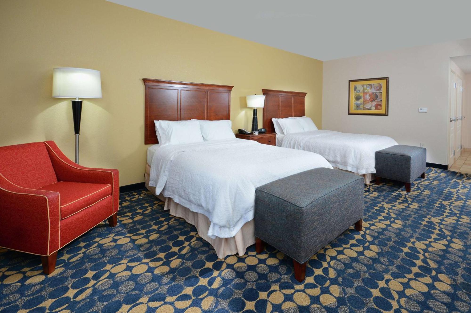 Hampton Inn & Suites Huntersville Bagian luar foto