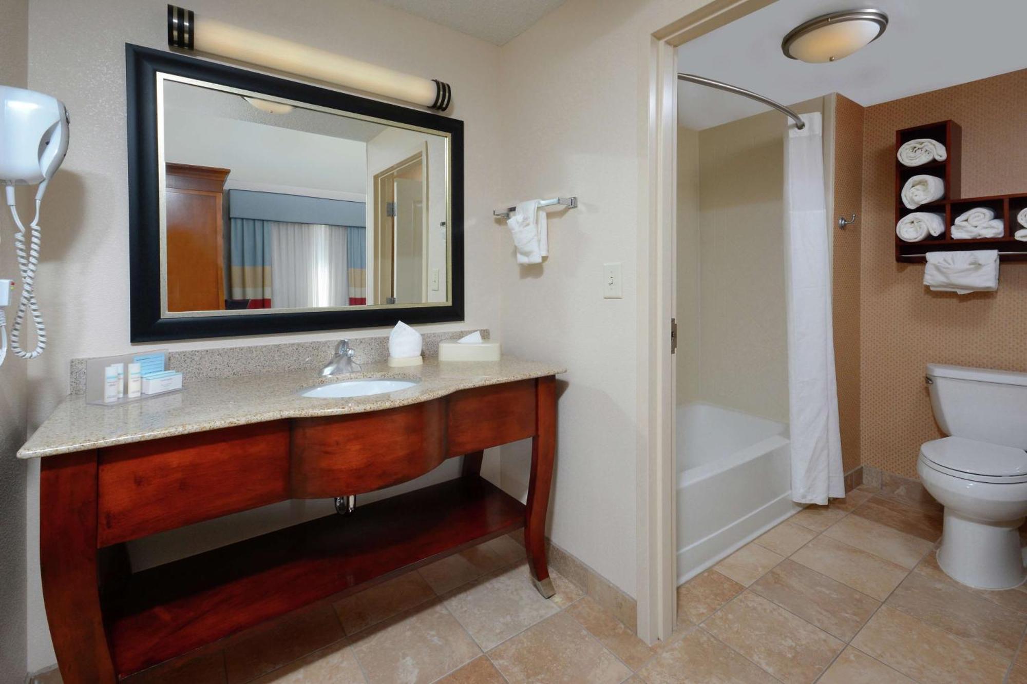 Hampton Inn & Suites Huntersville Bagian luar foto