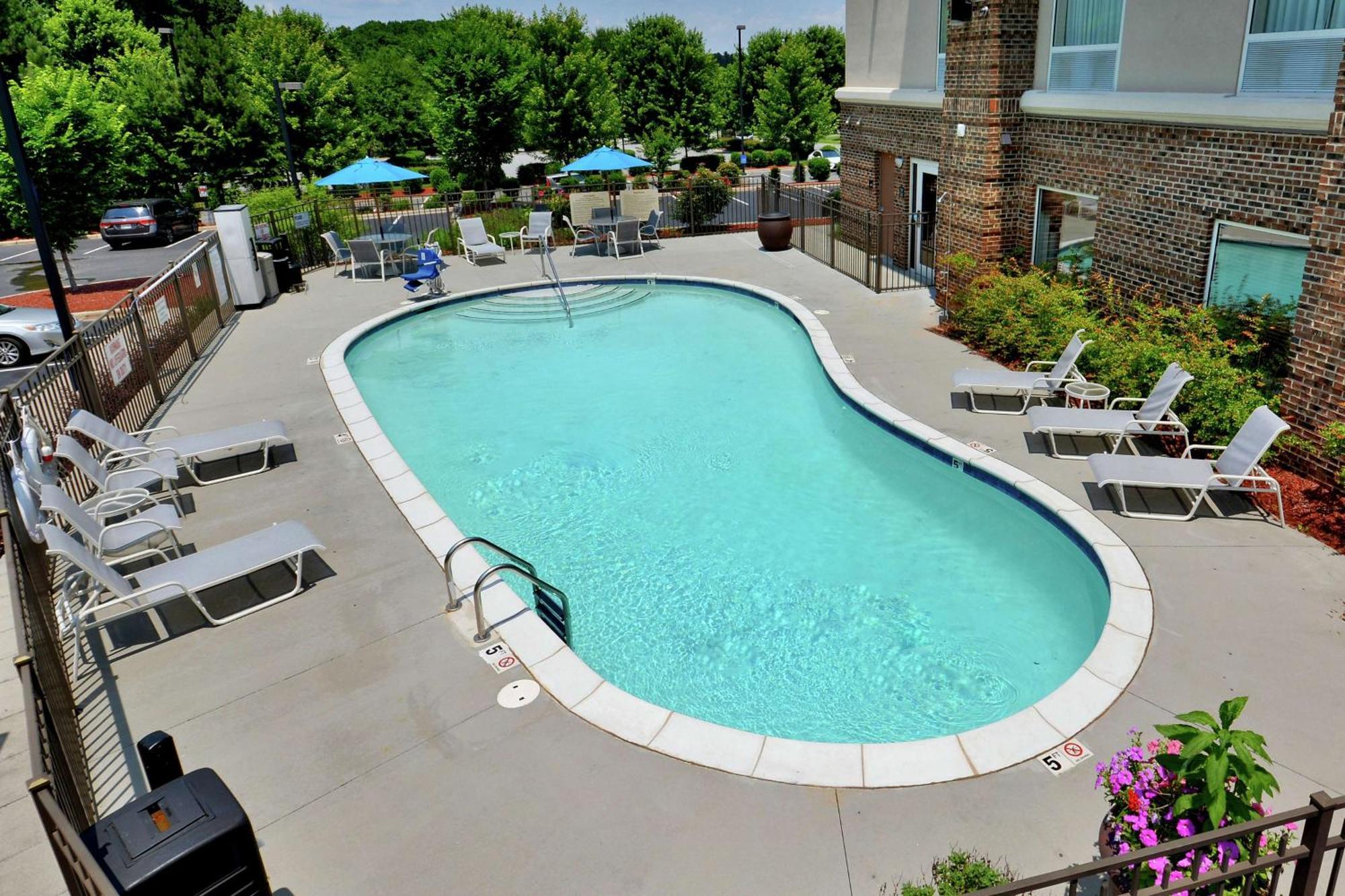 Hampton Inn & Suites Huntersville Bagian luar foto