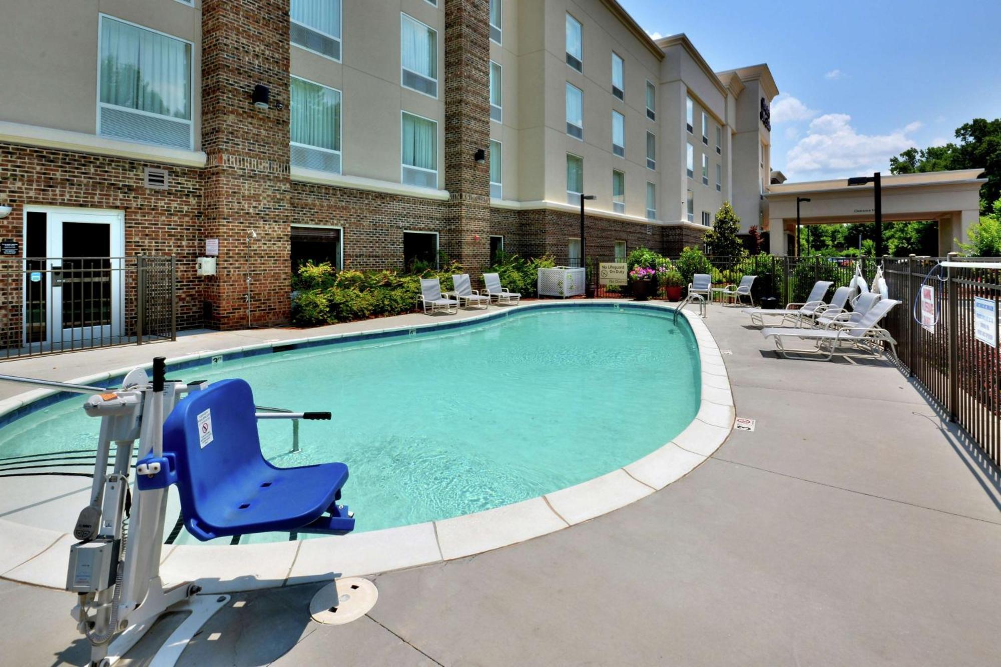 Hampton Inn & Suites Huntersville Bagian luar foto
