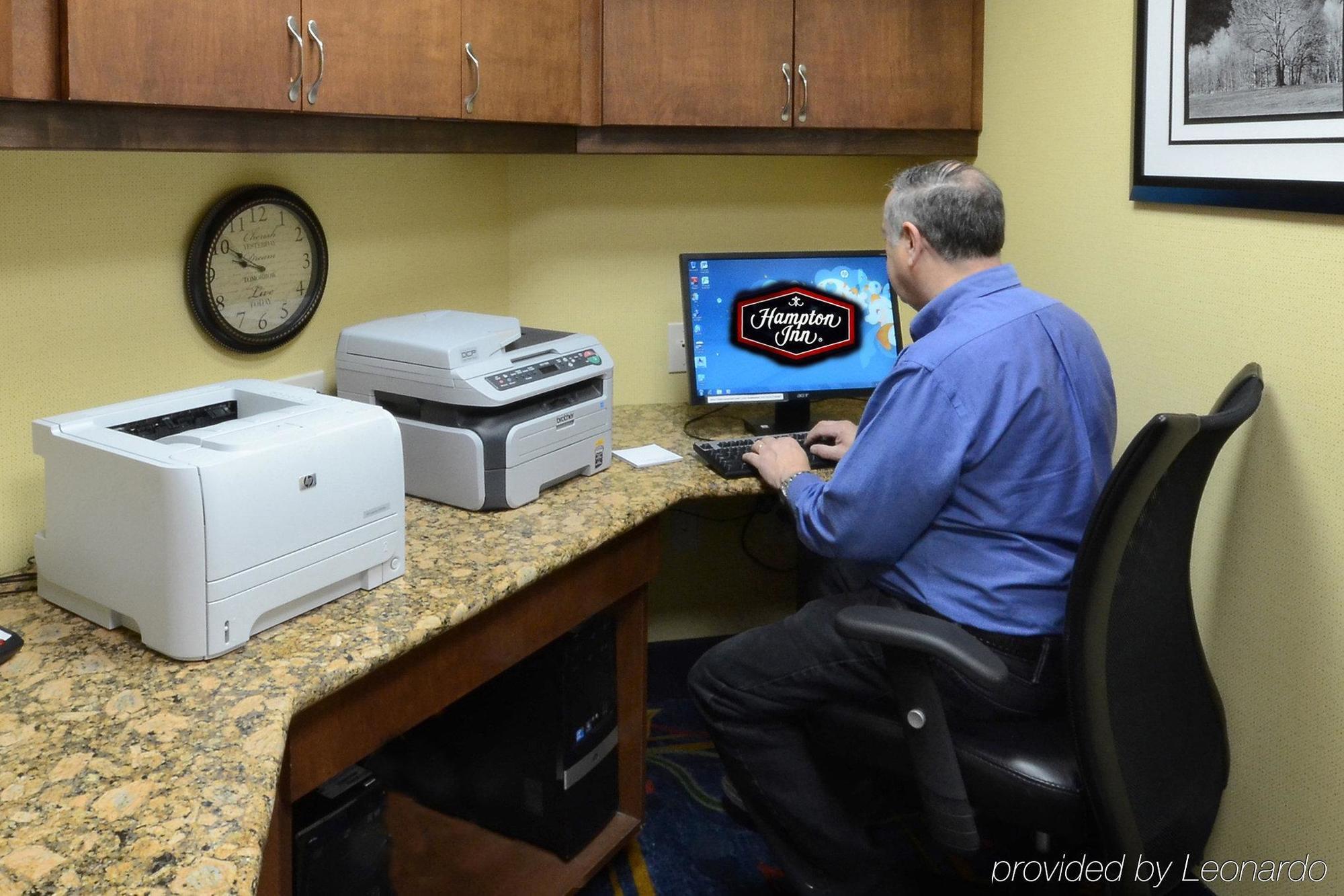 Hampton Inn & Suites Huntersville Bagian luar foto