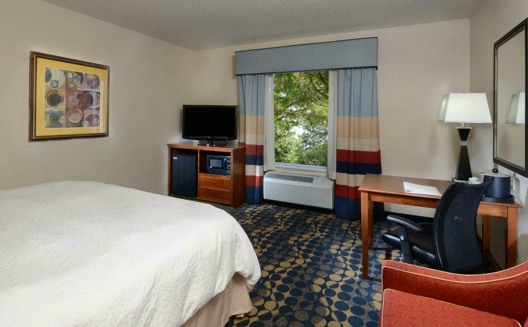 Hampton Inn & Suites Huntersville Bagian luar foto
